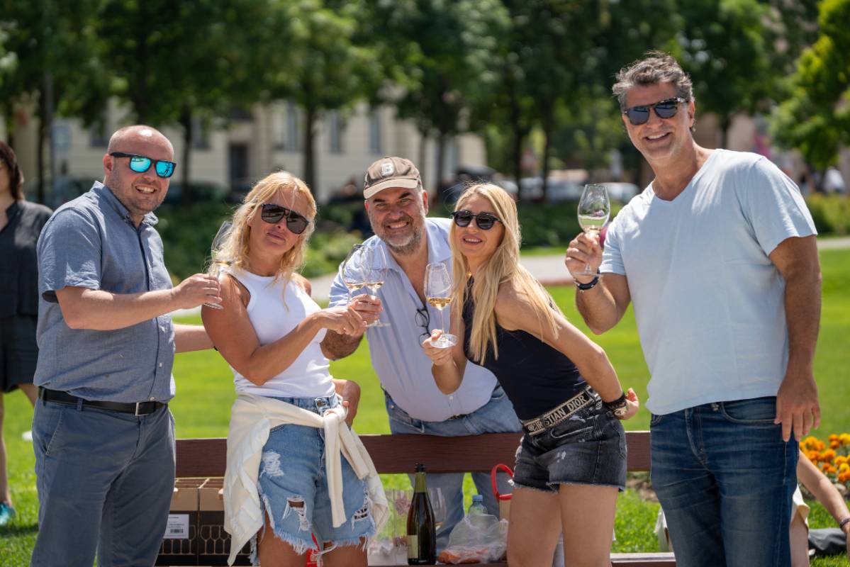 Zagreb wine tour - Tomislavov trg